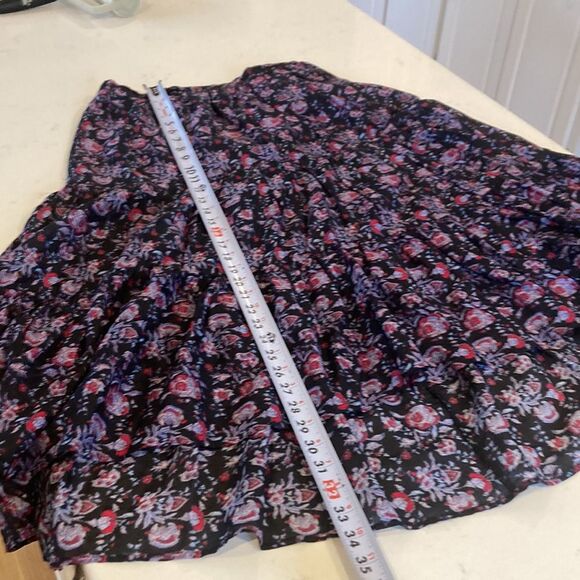 Xirena Iris Skirt Cotton Silk Lightweight Purple Floral Pockets Size Medium - Picture 8 of 10